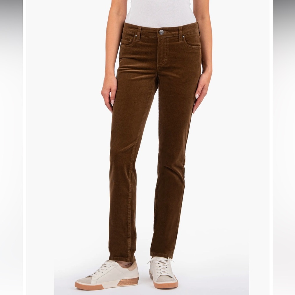 NWT KUT from the Kloth Catherine Stretch Corduroy Boyfriend Pants, size 18